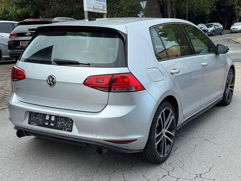 Gebraucht VW Golf VII GTI 220 PS (161 kW) 2017 Grau Limousine