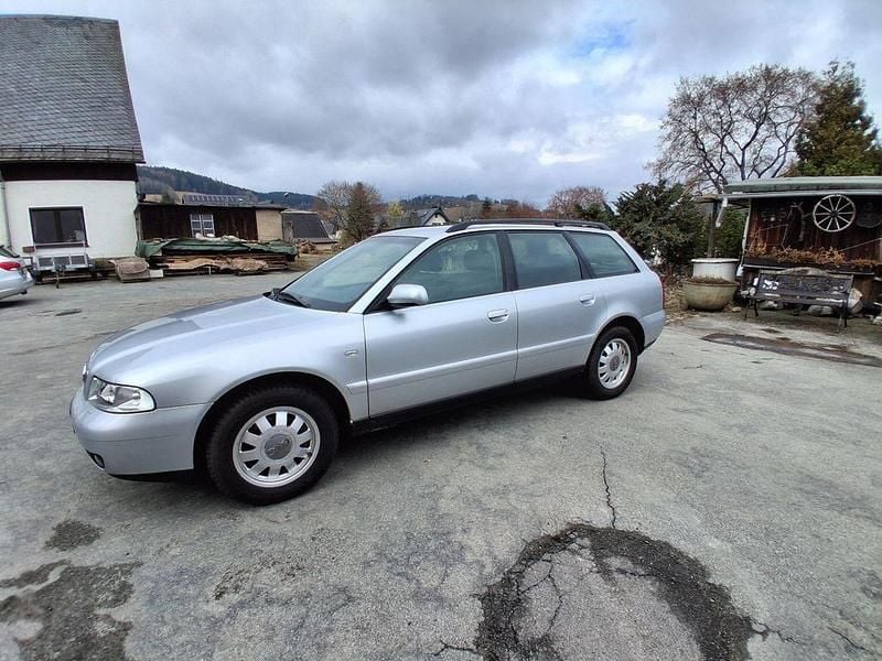 Gebraucht Audi A4 150 PS (110 kW) 1999 Silber Kombi