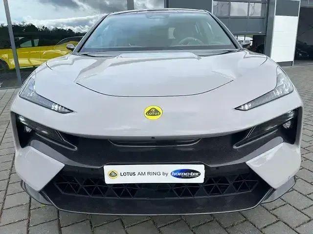 Używany Lotus Eletre 450 kW (612 KM) 2023 Szary SUV