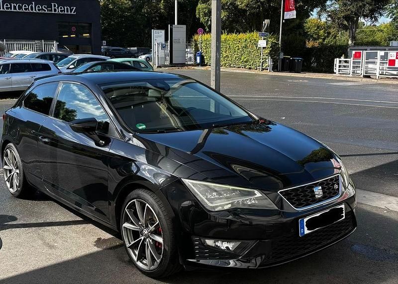 Schwarz Gebraucht 2013 Seat Leon SC FR Kleinwagen | 9.400 € (Etwas zu teuer) - Bild 1/4