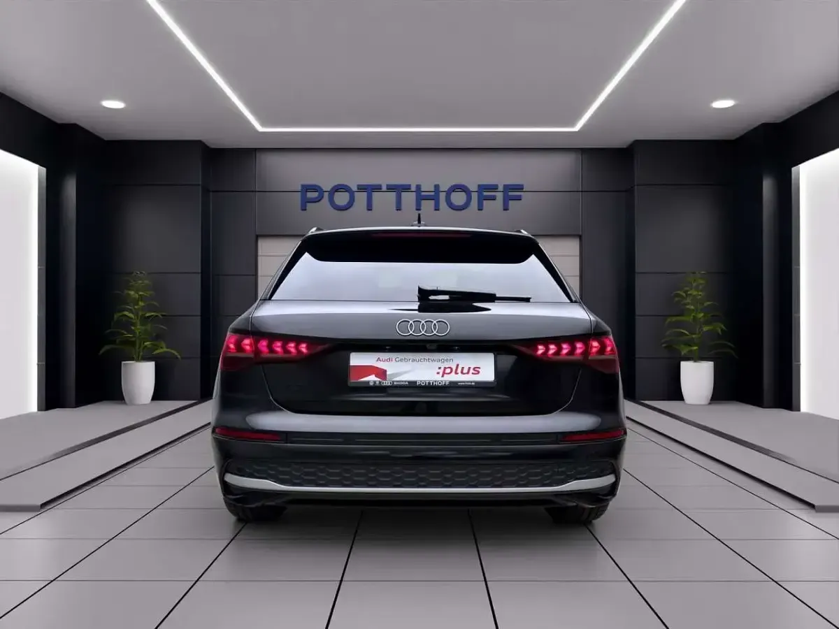 Second-hand Audi A3 Advanced 204 CP (150 kW) 2025 Negru Berlinǎ