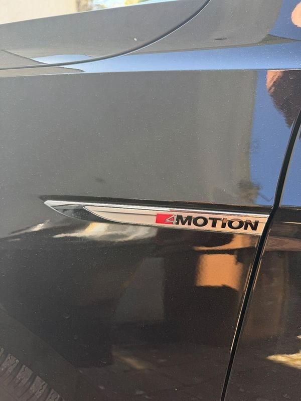 Gebraucht VW Passat R 239 PS (175 kW) 2016 Schwarz Kombi