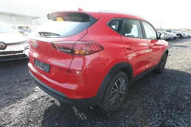 Gebraucht Hyundai Tucson Advantage 132 PS (97 kW) 2020 Engine red engine red SUV