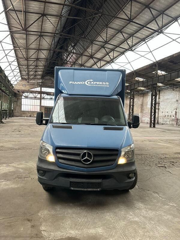 Blau Gebraucht 2016 Mercedes Sprinter Van | 14.395 € - Bild 1/4