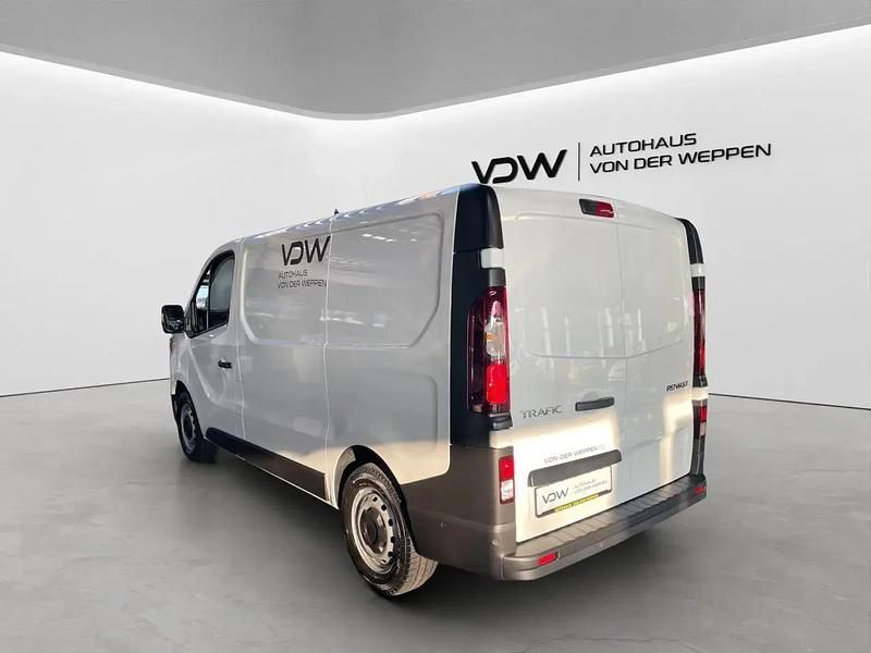 Neu Renault Trafic Komfort 131 PS (96 kW) 2026 Weiß Van / Kleinbus