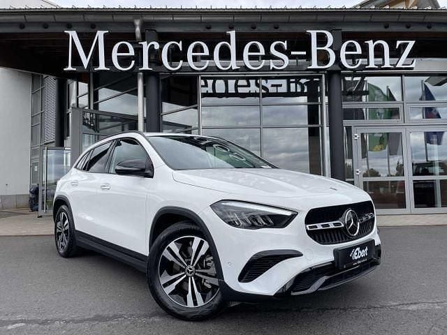 Weiß Gebraucht 2024 Mercedes GLA220 Progressive SUV | 40.790 € (Superpreis) - Bild 1/4