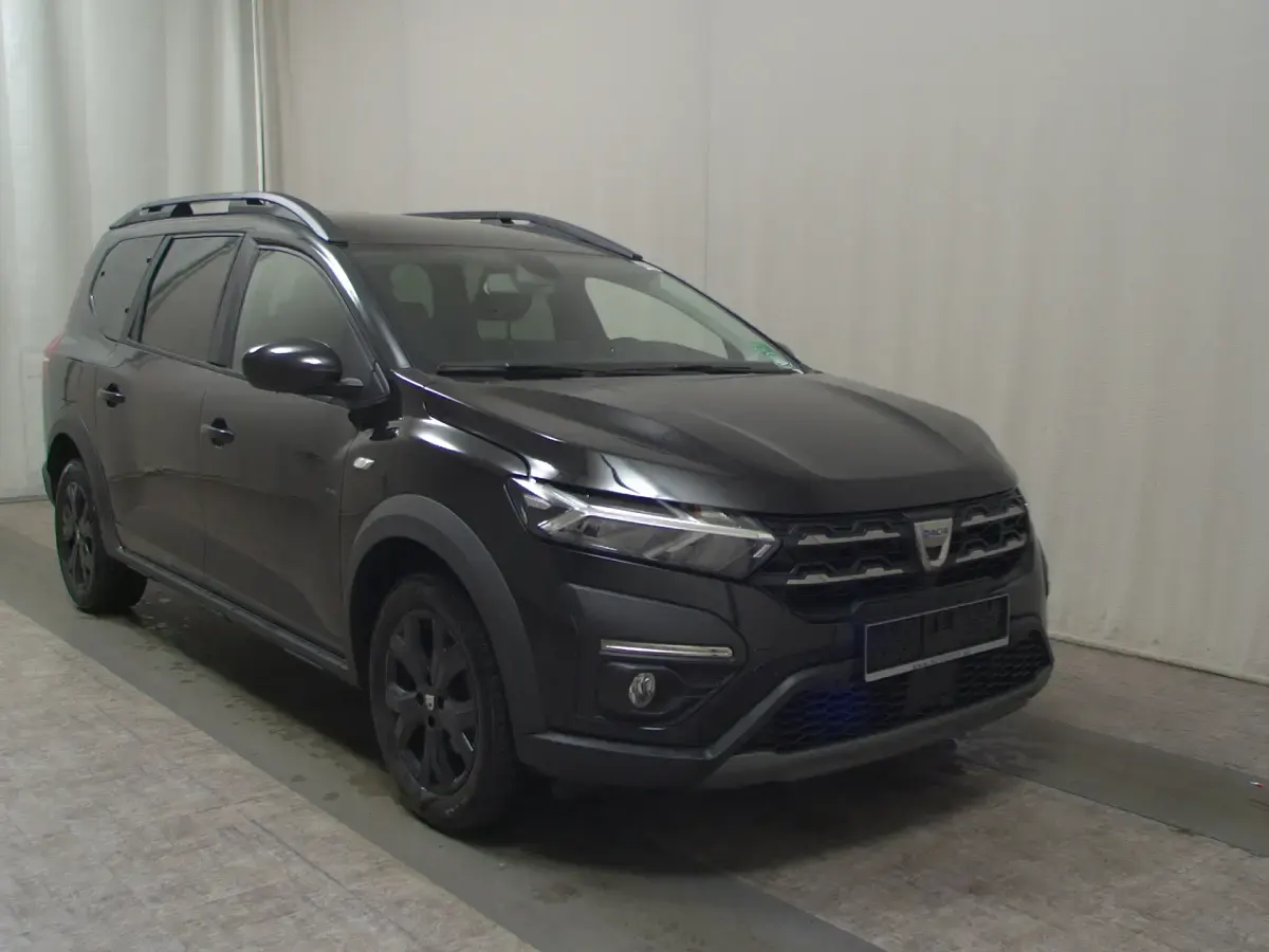 Gebraucht Dacia Jogger 110 PS (80 kW) 2022 Schwarz Van / Kleinbus
