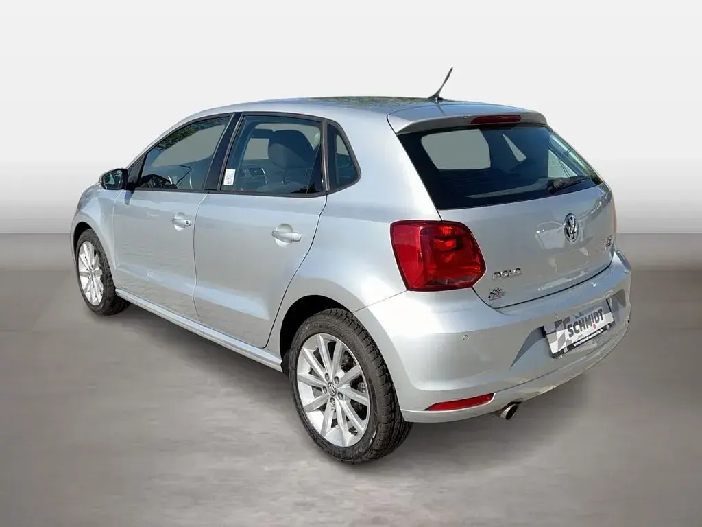 Usata VW Polo Highline 90 CV (66 kW) 2017 Argento Berlina