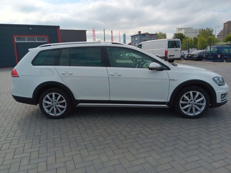 Gebraucht VW Golf Alltrack 179 PS (131 kW) 2016 Pure white Kombi