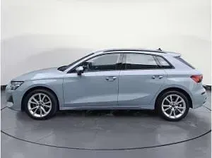 Gebraucht Audi A3 116 PS (85 kW) 2025 Grau (pfeilgrau perleffekt) Limousine