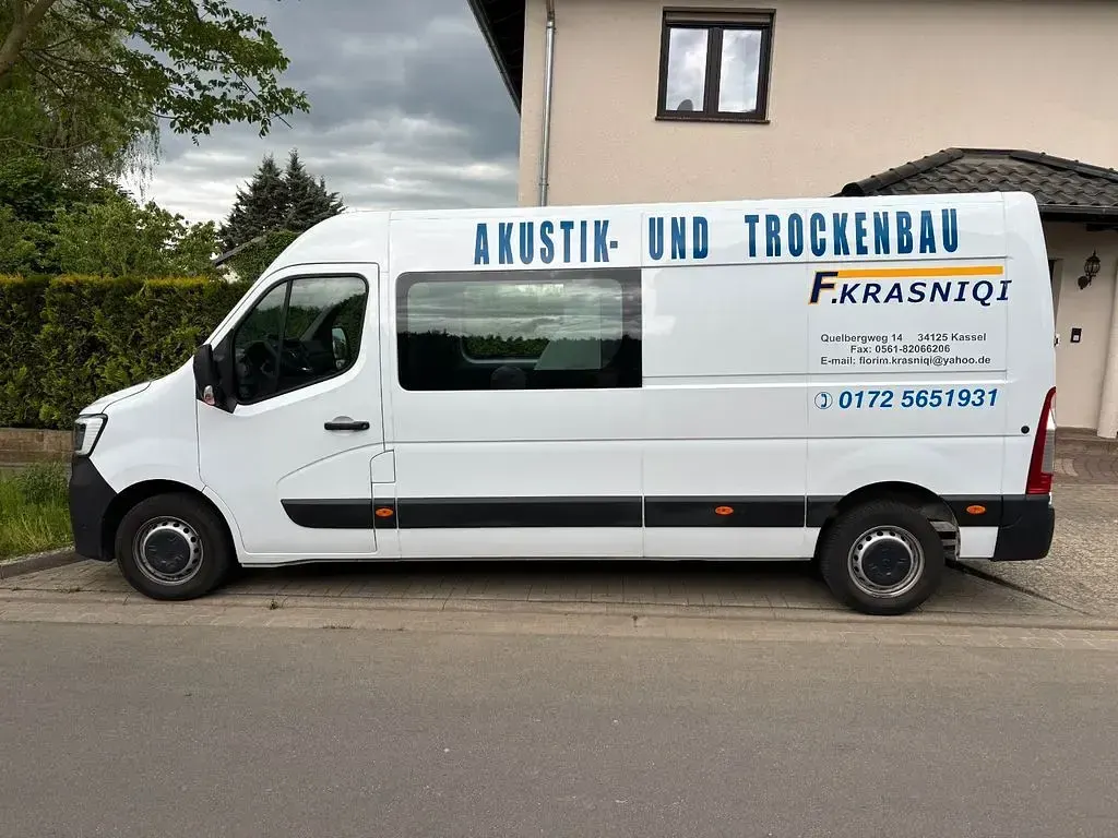 Używany Renault Master 136 KM (100 kW) 2023 Biały Minivan