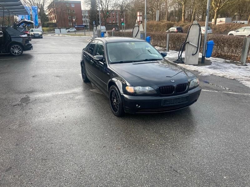 Gebraucht BMW 318 150 PS (110 kW) 2004 Schwarz Limousine