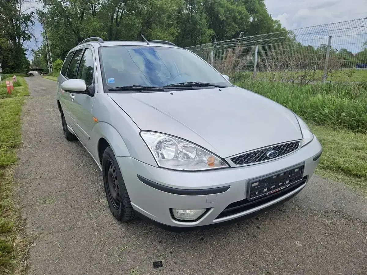Gebraucht Ford Focus 101 PS (74 kW) 2004 Silber Kombi