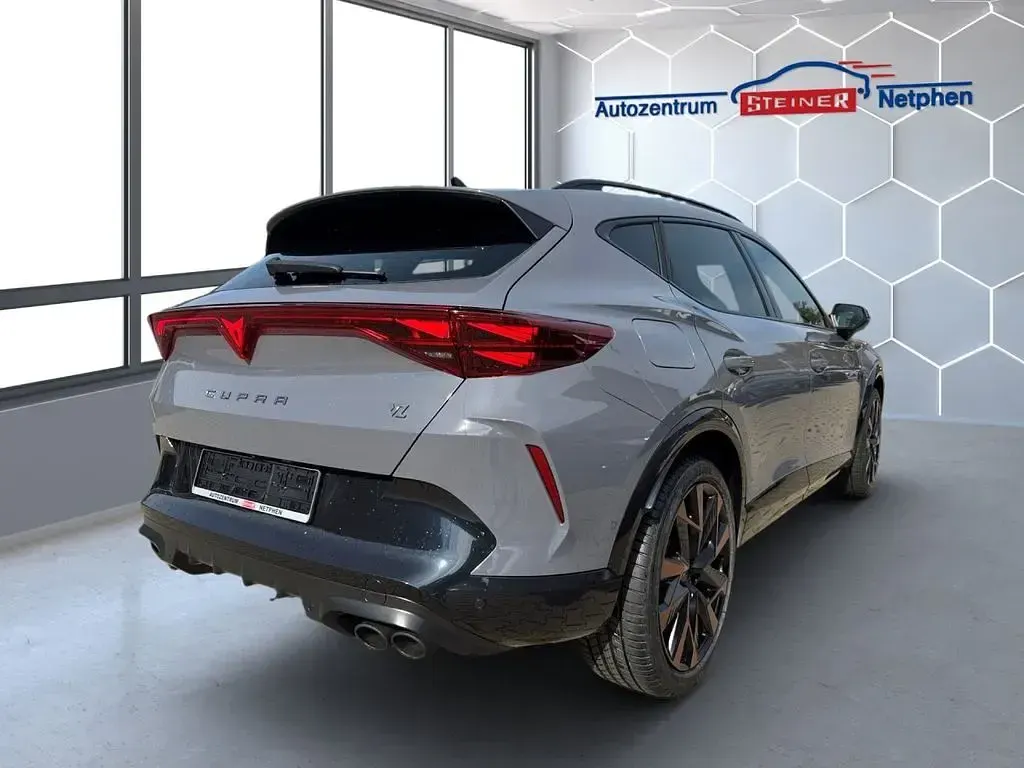 Neu Cupra Formentor VZ 333 PS (244 kW) 2026 Grau SUV
