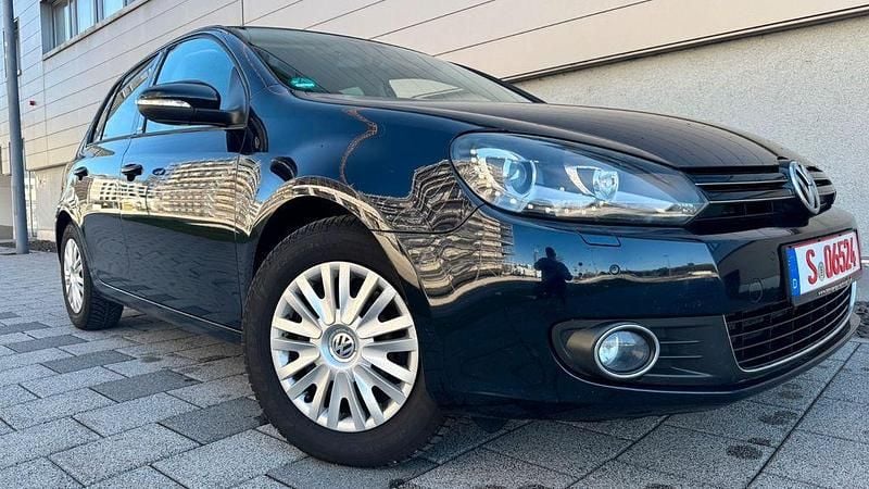 Gebraucht VW Golf VII 122 PS (89 kW) 2013 Schwarz Limousine