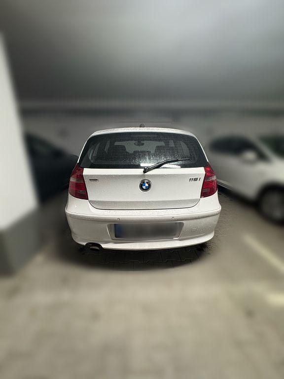 Gebraucht BMW 116 116 PS (85 kW) 2008 Weiß Kleinwagen