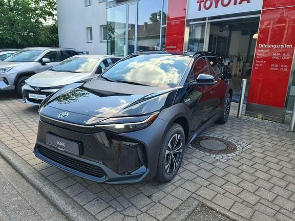 Onxyschwarz Gebraucht 2023 Toyota bZ4X Basis SUV | 34.200 € (Fairer Preis) - Bild 1/4