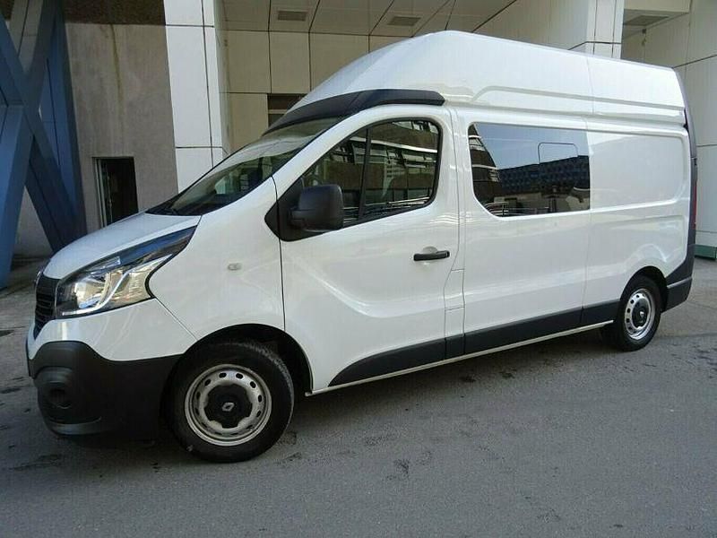 Gebraucht Renault Trafic Komfort 125 PS (91 kW) 2018 Weiß Van / Kleinbus