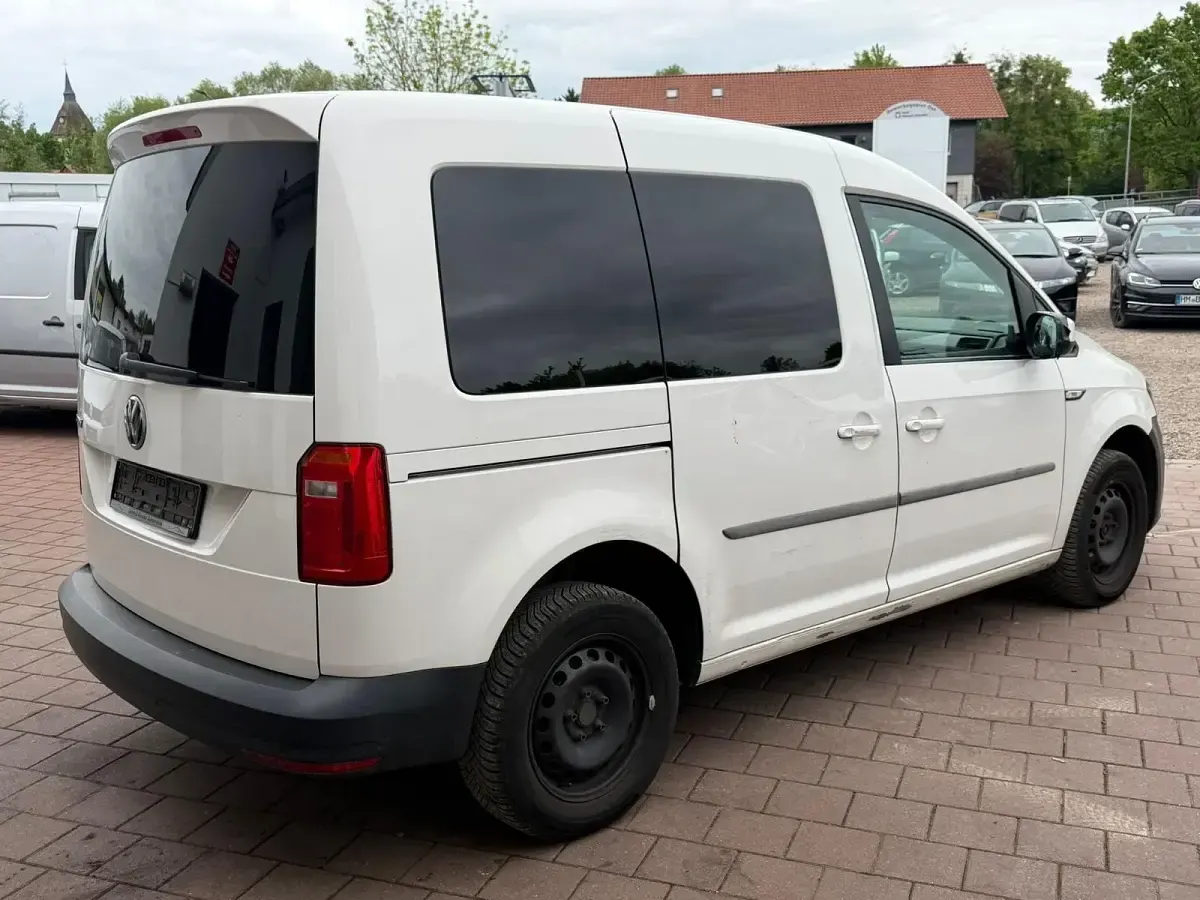 Gebraucht VW Caddy Life 75 PS (55 kW) 2019 Weiß Van / Kleinbus