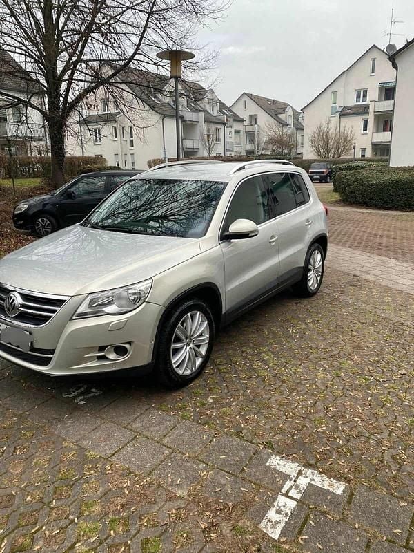 Gebraucht VW Tiguan 110 PS (80 kW) 2011 Grau SUV