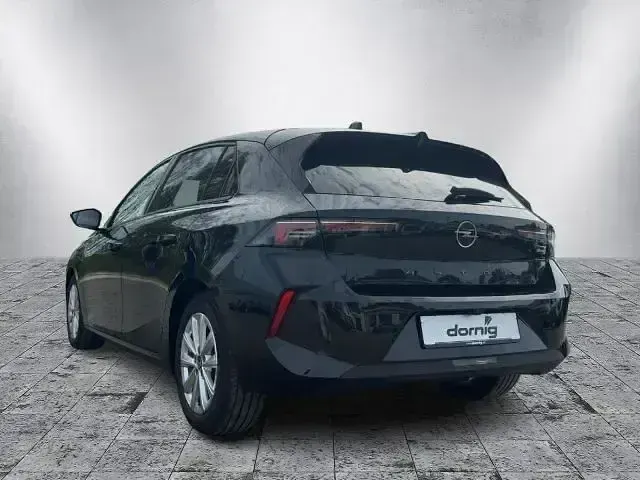 Usata Opel Astra Enjoy 131 CV (96 kW) 2023 Nero Utilitaria