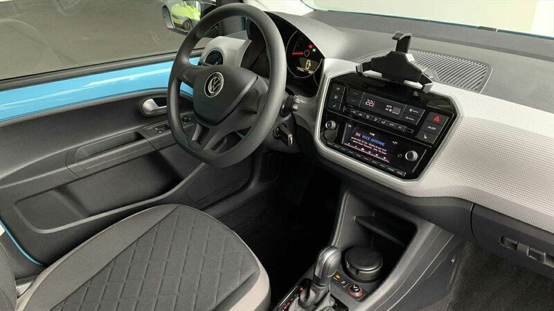 Gebraucht VW e-up! 61 kW (83 PS) 2022 Blau / tealblue zweifarbig / uni Kleinwagen