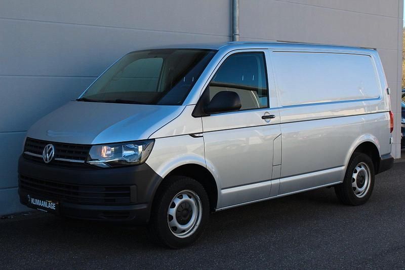 Gebraucht VW Transporter 102 PS (75 kW) 2017 Silber Van
