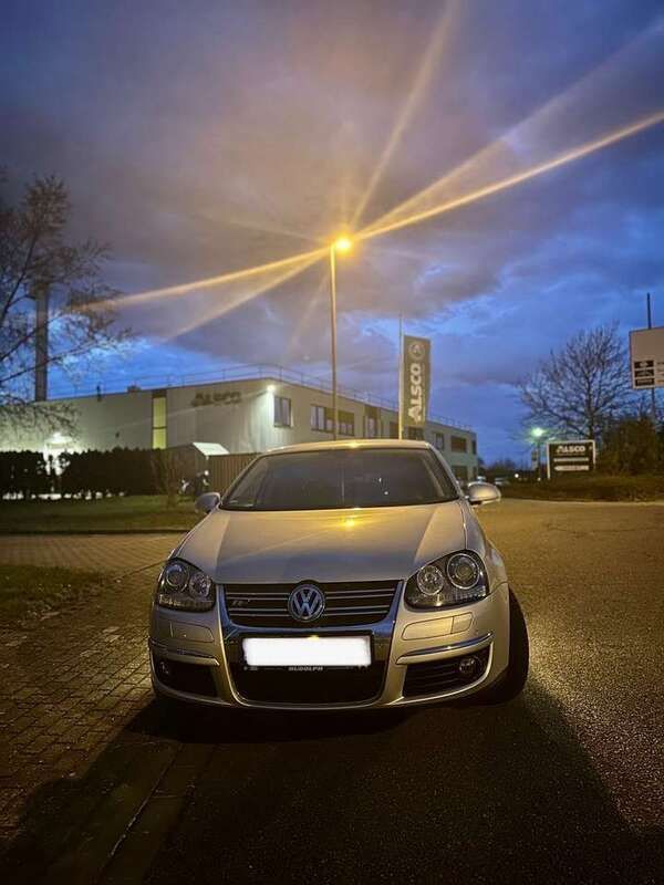 Gebraucht 2010 VW Jetta Highline Limousine | 5.550 € (Fairer Preis) - Bild 1/4