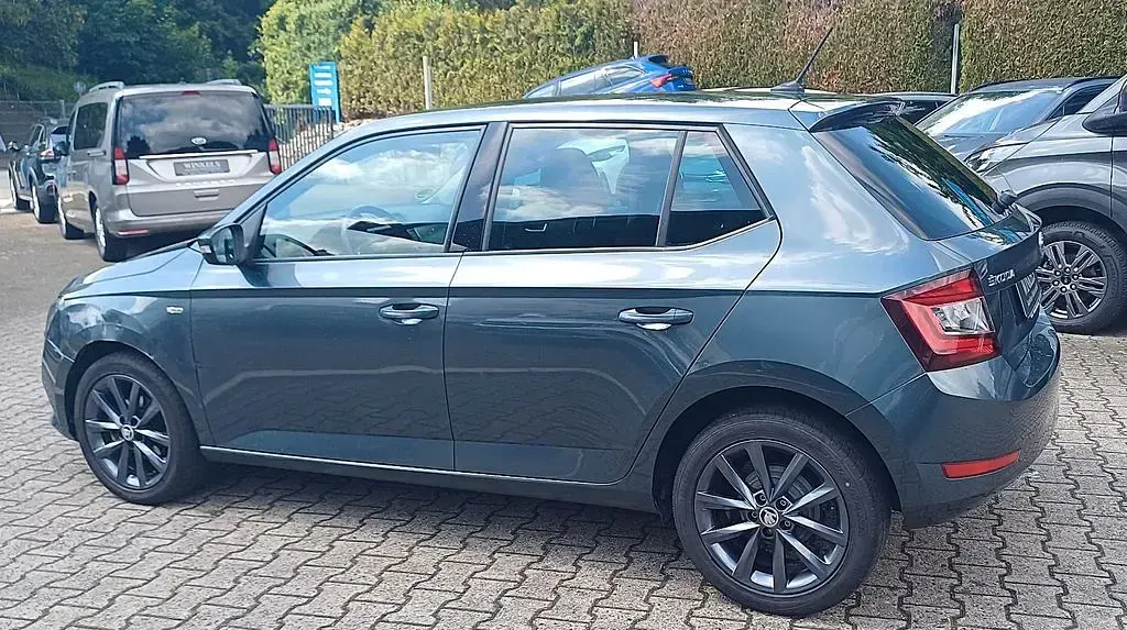 Gebraucht Skoda Fabia Soleil 75 PS (55 kW) 2019 Grau Kleinwagen