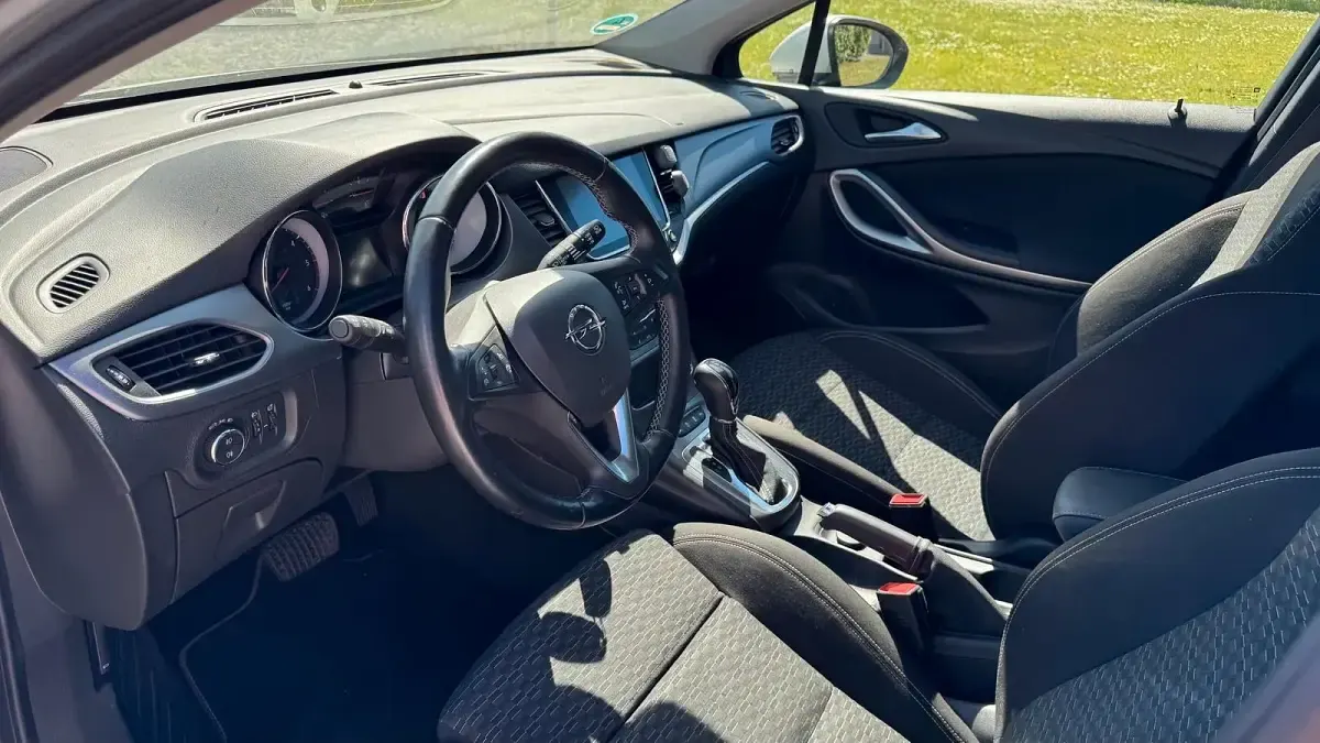 Gebraucht Opel Astra 2019 Grau Kombi