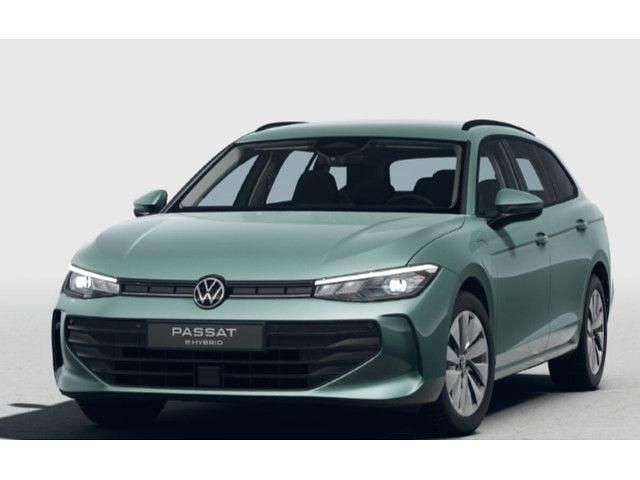 Grün Neu 2025 VW Passat Kombi | 43.700 € (Superpreis) - Bild 1/4