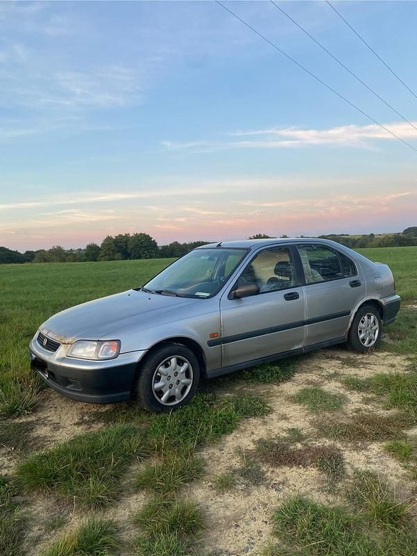 Silber Gebraucht 1997 Honda Civic Limousine | 1.500 € (Fairer Preis) - Bild 1/4