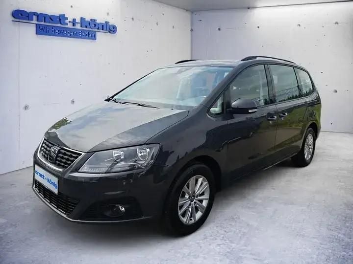 Grau Gebraucht 2020 Seat Alhambra 4Drive Van / Kleinbus | 27.490 € (Superpreis) - Bild 1/4