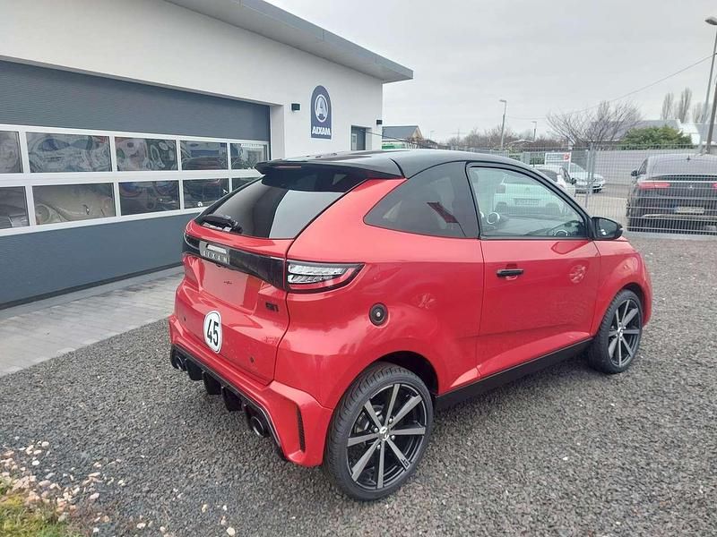 Neu Aixam Coupe GTI 2026 Perlmuttrot Coupé