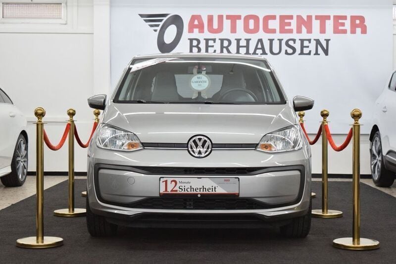Silber Gebraucht 2017 VW up! move up! Kleinwagen | 7.499 € (Fairer Preis) - Bild 1/4