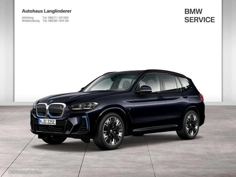 Carbonschwarz metallic Gebraucht 2024 BMW iX3 Impressive SUV | 51.900 € (Guter Preis) - Bild 1/3