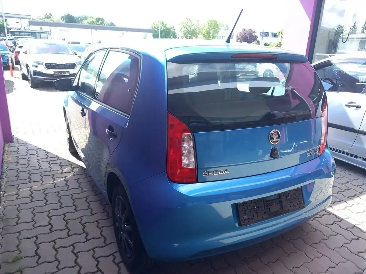 Gebraucht Skoda Citigo Active 60 PS (44 kW) 2018 Costa azul metallic Kleinwagen