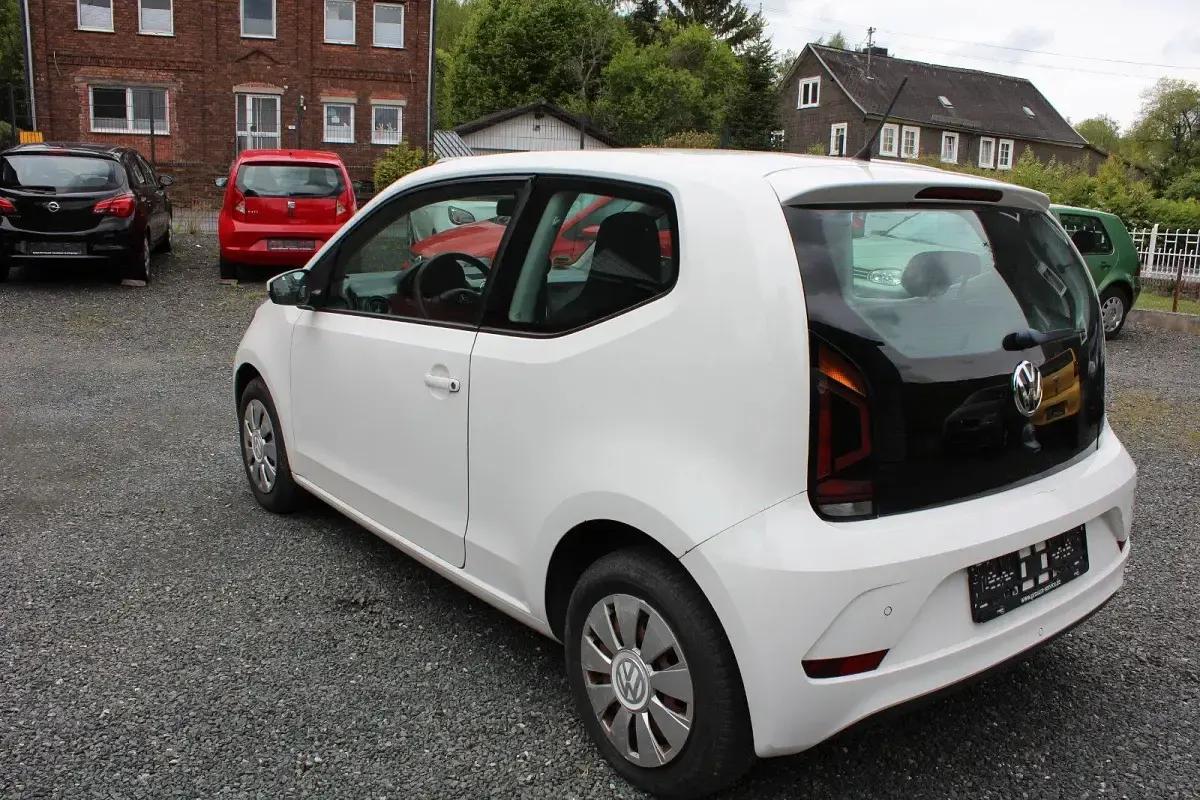 Usado VW up! 60 HP (44 kW) 2018 Branco Citadino