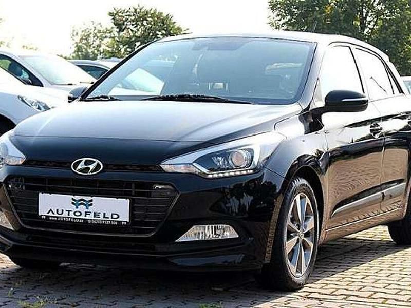 Schwarz Gebraucht 2018 Hyundai i20 Passion Plus Kleinwagen | 7.950 € (Guter Preis) - Bild 1/4