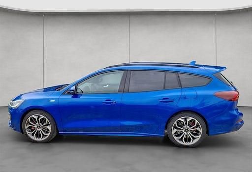 Neu Ford Focus ST-Line X 155 PS (114 kW) 2025 Blau Kombi