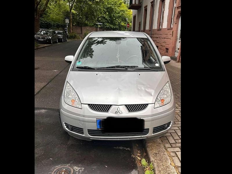 Silber Gebraucht 2007 Mitsubishi Colt Motion Limousine | 4.200 € (Teuer) - Bild 1/4