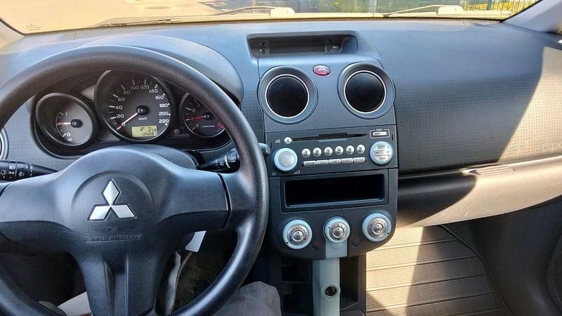 Gebraucht Mitsubishi Colt 75 PS (55 kW) 2006 Limousine