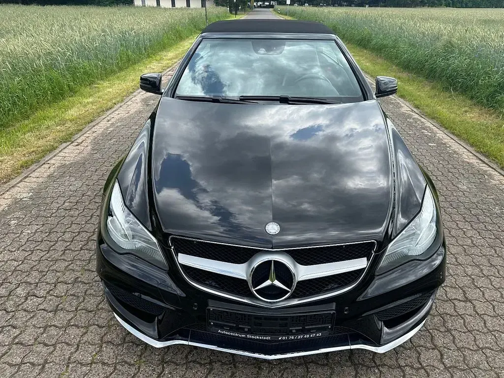 Gebraucht Mercedes E250 AMG line 211 PS (155 kW) 2016 Schwarz Cabrio