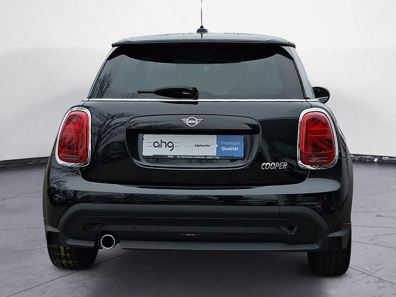 Gebraucht Mini Cooper Classic 136 PS (100 kW) 2022 Schwarz Kleinwagen