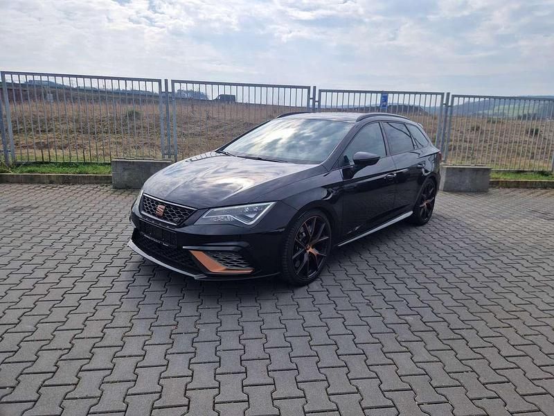 Gebraucht Seat Leon 4Drive 300 PS (220 kW) 2019 Mitternachtsschwarz Kombi