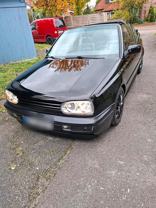 Gebraucht VW Golf Cabriolet 90 PS (66 kW) 1993 Schwarz Cabrio