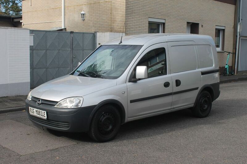 Silber Gebraucht 2009 Opel Combo Van / Kleinbus | 3.990 € (Fairer Preis) - Bild 1/4