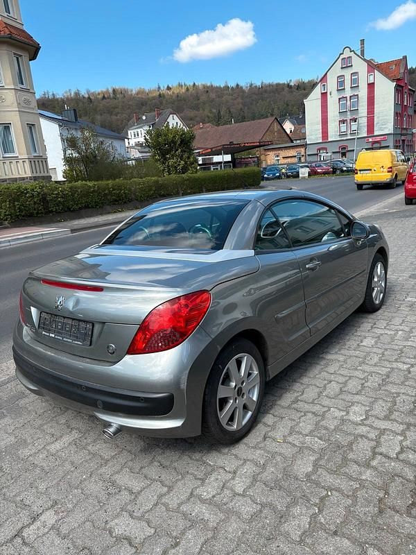 Gebraucht Peugeot 207 CC 120 PS (88 kW) 2008 Grau Cabrio