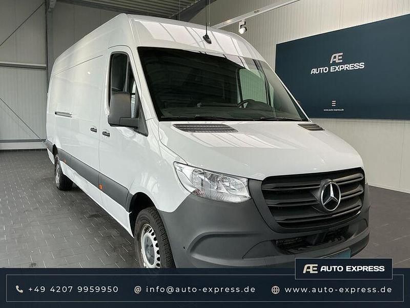 Weiß Gebraucht 2024 Mercedes Sprinter Van | 33.558 € (Superpreis) - Bild 1/4