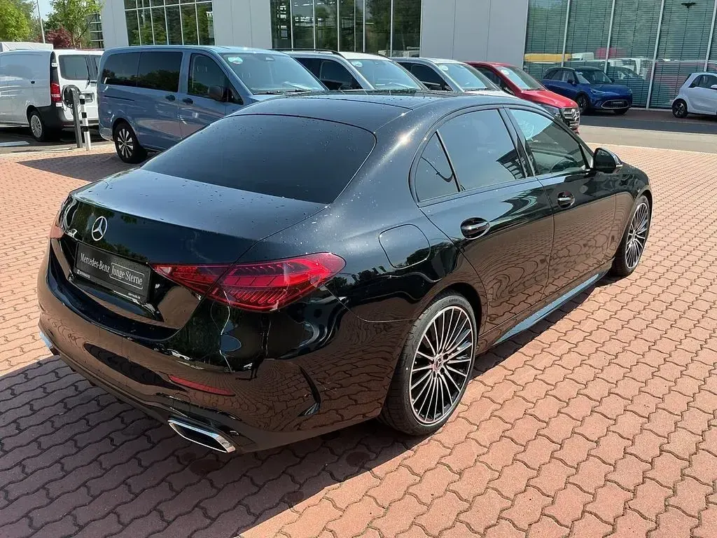 Gebraucht Mercedes C200 AMG Edition 204 PS (150 kW) 2025 Unilack schwarz Limousine
